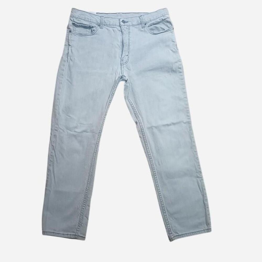 Levis 501 Light Gray Wash Jeans in size 36x30